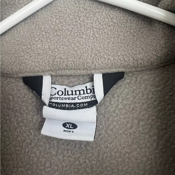 Adult Columbia Vest XL Taupe Full Zip Fleece - Picture 3 of 4